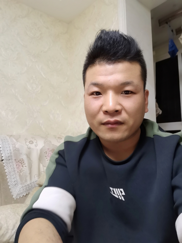 小猪猪的第一张照片--中卫中老年相亲网
